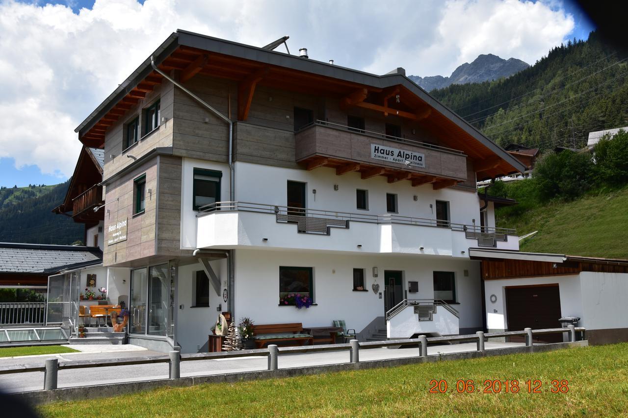 Gaestehaus Alpina Sankt Anton am Arlberg Bagian luar foto